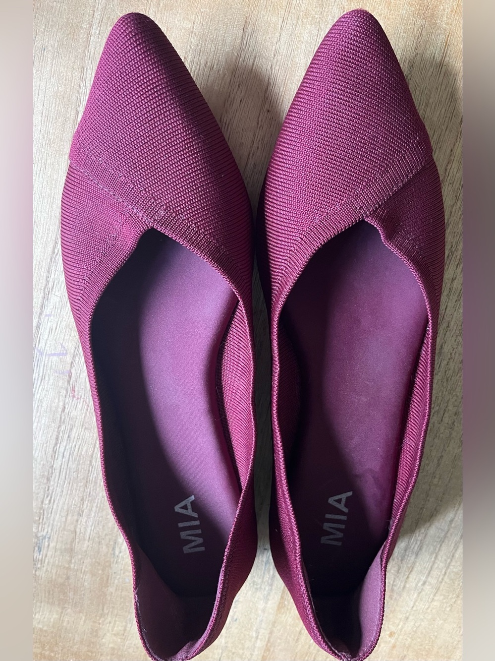 MIA Women's Slip-On Flats in Wine